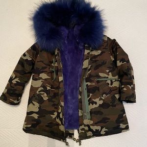 Kids adorable parka lined with fur, zip out a fur vest